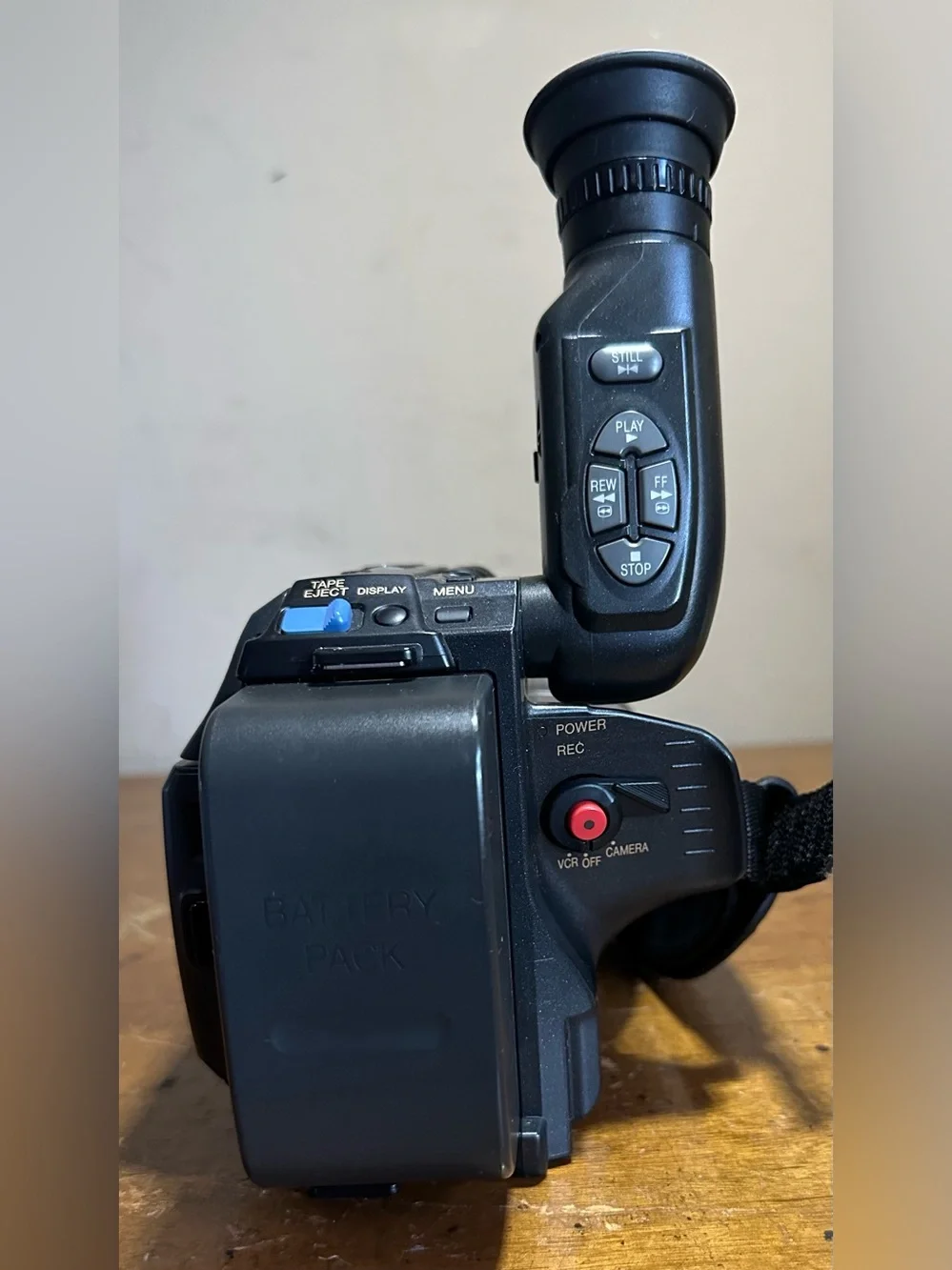 Panasonic Palmcorder PV-L559 VHS-C 150x Digital HD Zoom Lens Palmsight Camcorder